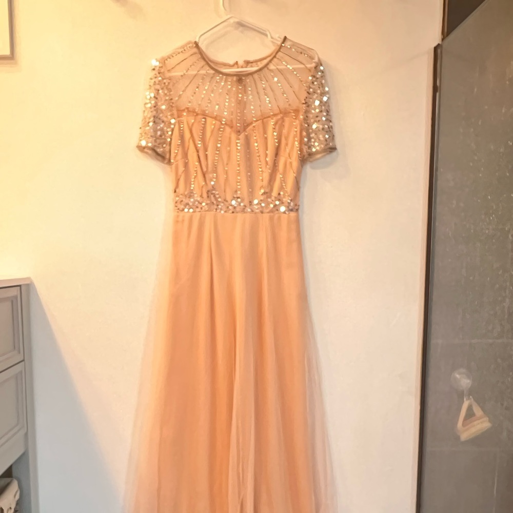 Boohoo Pink Blush long dress, never worn!